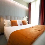 머큐어 센트로 호텔 4*