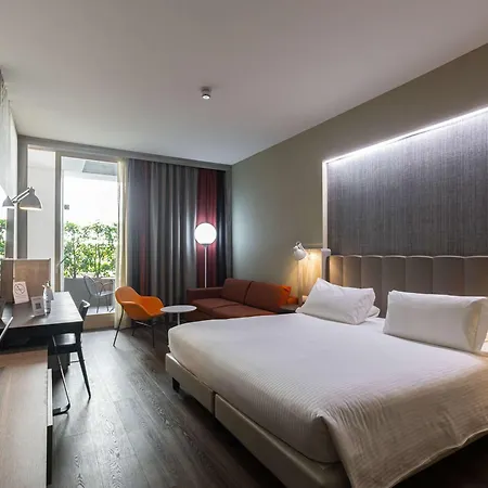 Mercure Centro Szálloda 4*